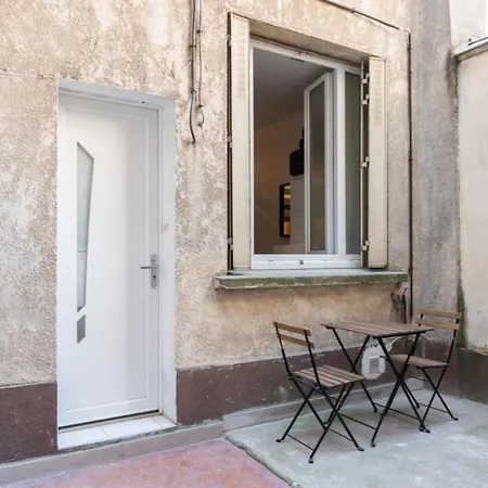 Апартаменты Studio 18 M With Terrace Near Belleville